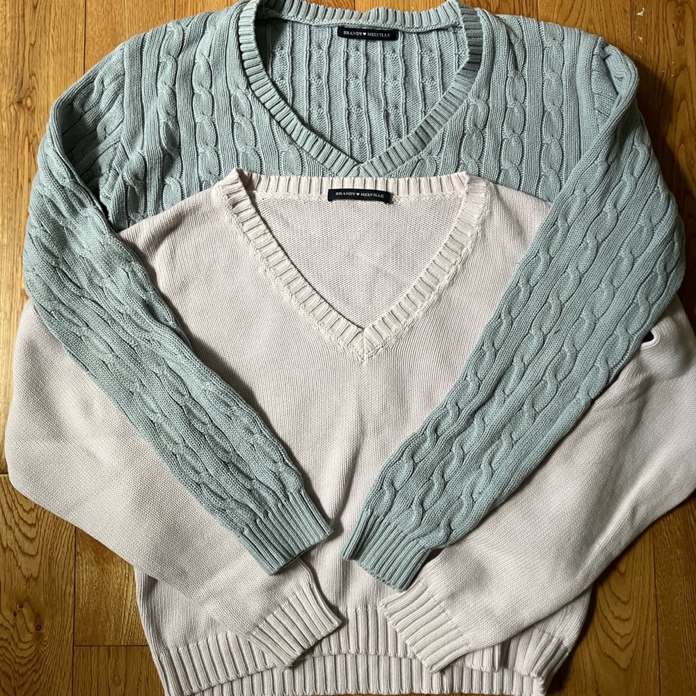 Brandy Melville 2pcs Sweaters